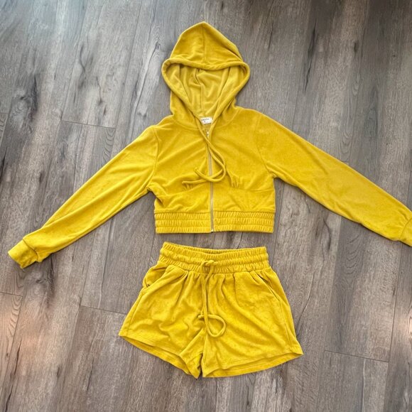 2 piece Hoodie Short Set - Picture 1 of 2